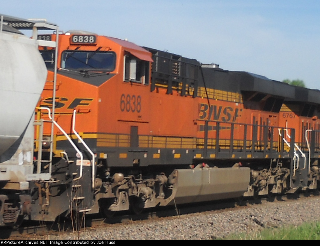 BNSF 6838